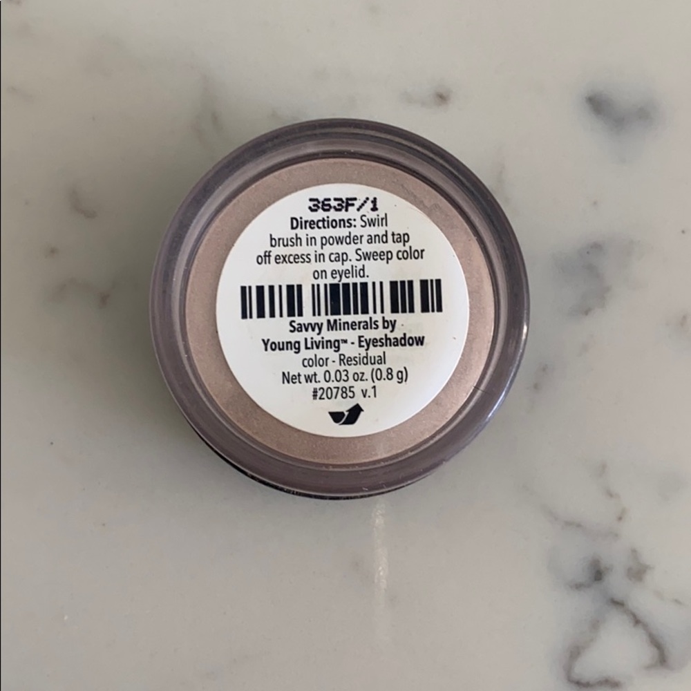 Residual eyeshadow Savvy Minerals by Young Living